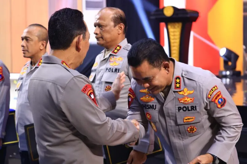 Bangun 20 Gedung Layanan dan Fasilitas Olahraga Gratis, Kapolda Sumut Raih Penghargaan Polda Terbaik