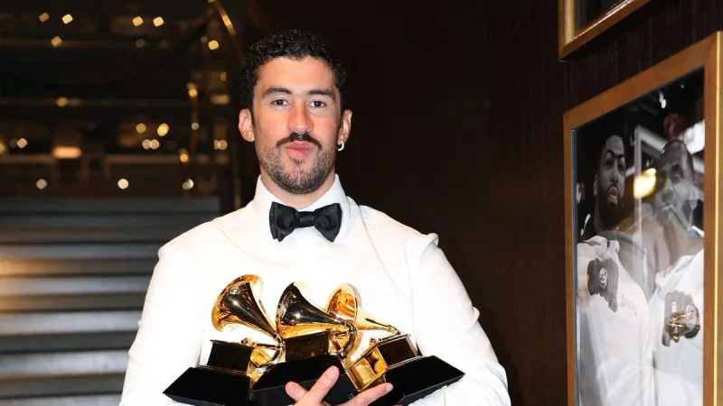 Guyonan Paus Leo Saat Bertemu Bad Bunny di Madrid, Akui Popularitas Sang Penyanyi