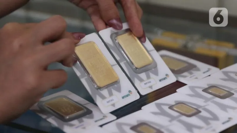 Harga Emas Antam Hari Ini Ambles Rp 25.000 per Gram, Cek Rinciannya