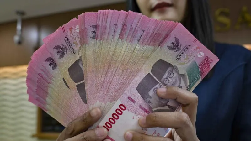 Top 3: Dolar AS Sentuh Rp 18.000